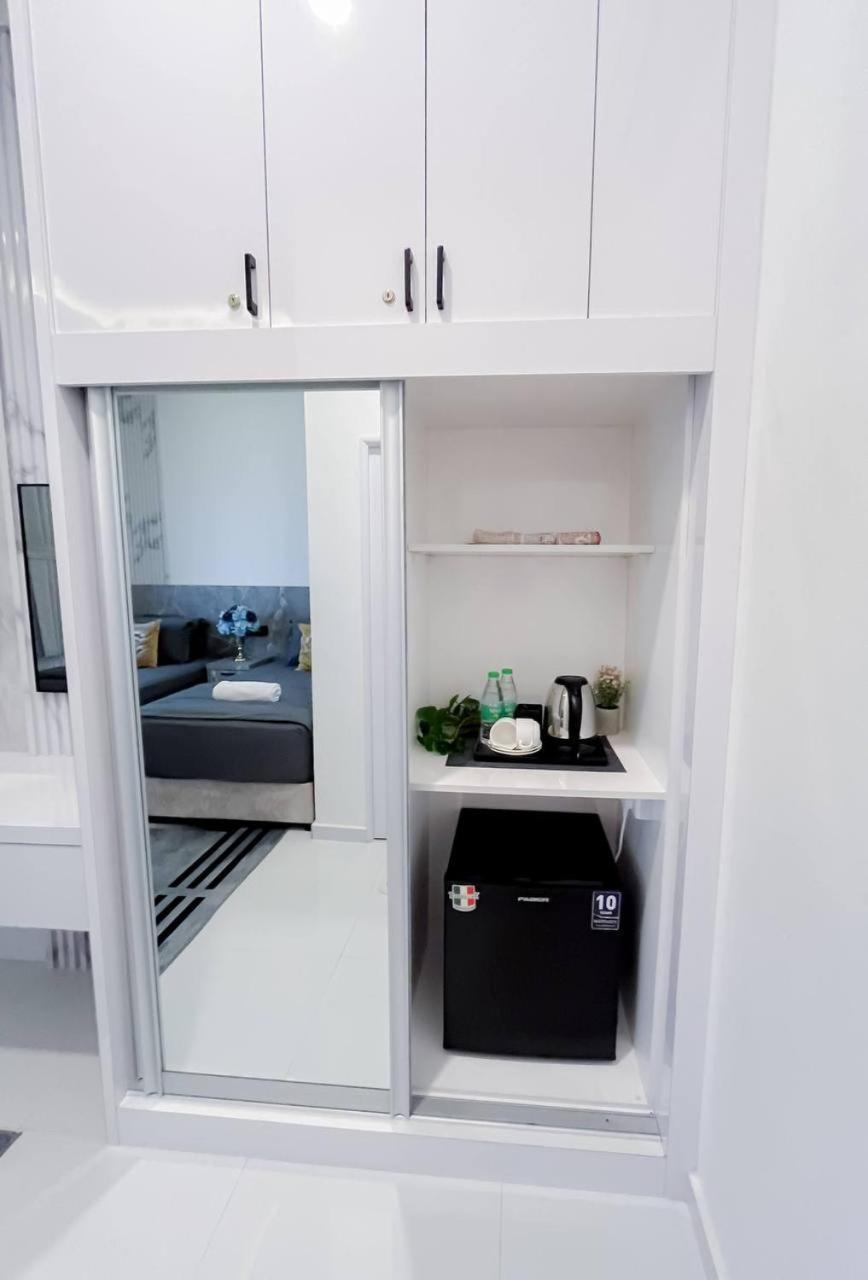 Auranad Tinyhouse Bandar Tanah Merah Wifi Netflix Exterior photo